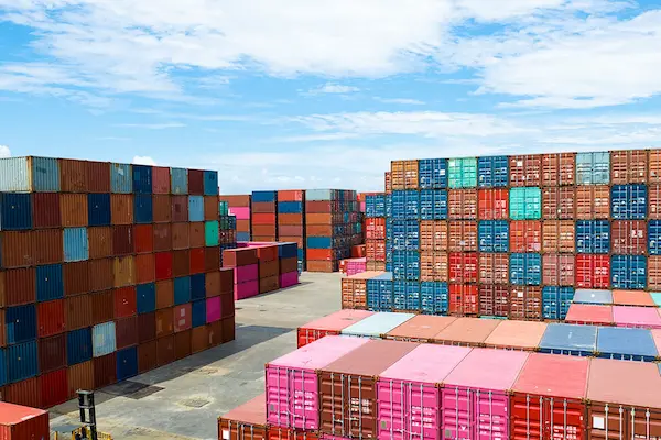 Indicadores clave que una empresa debe revisar en sus operaciones internacionales