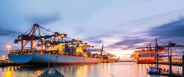 Relación entre incoterms y gestión aduanera en Perú